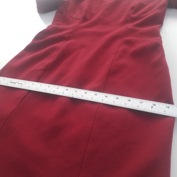 Elie Tahari Burgundy red sheath style‎ dress, size M back zipper, double lining. - Picture 11 of 16